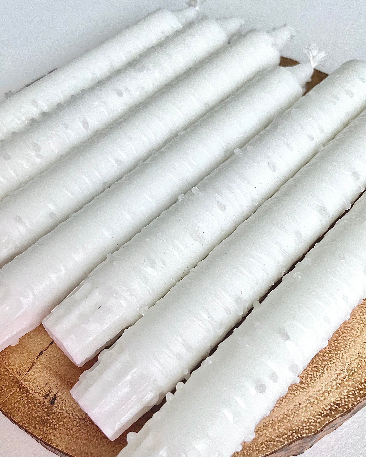 Dot Home Aroma Classic Colours Candles WHITE ELEGANCE - Textured Taper Candle Duo
